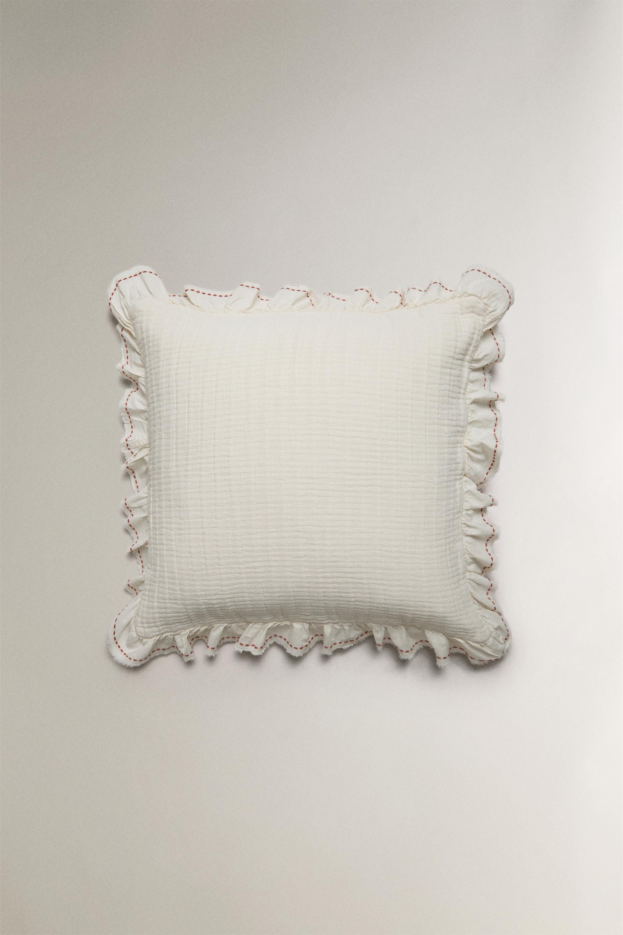 KIDS' TEXTURED RUFFLE THROW PILLOW COVER